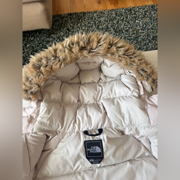 North Face Jacket - ladies’ small - goose down - Picture 9 of 9